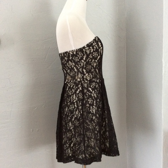 Olsenboye strapless black lace dress. Size S. NWT - Picture 3 of 7